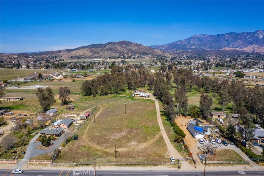 38692 Brookside Avenue Cherry Valley, CA 92223