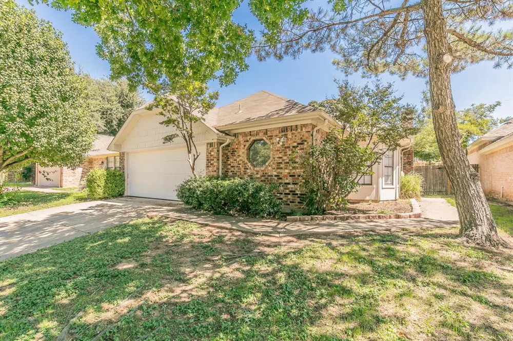 4111 Crossgate Court