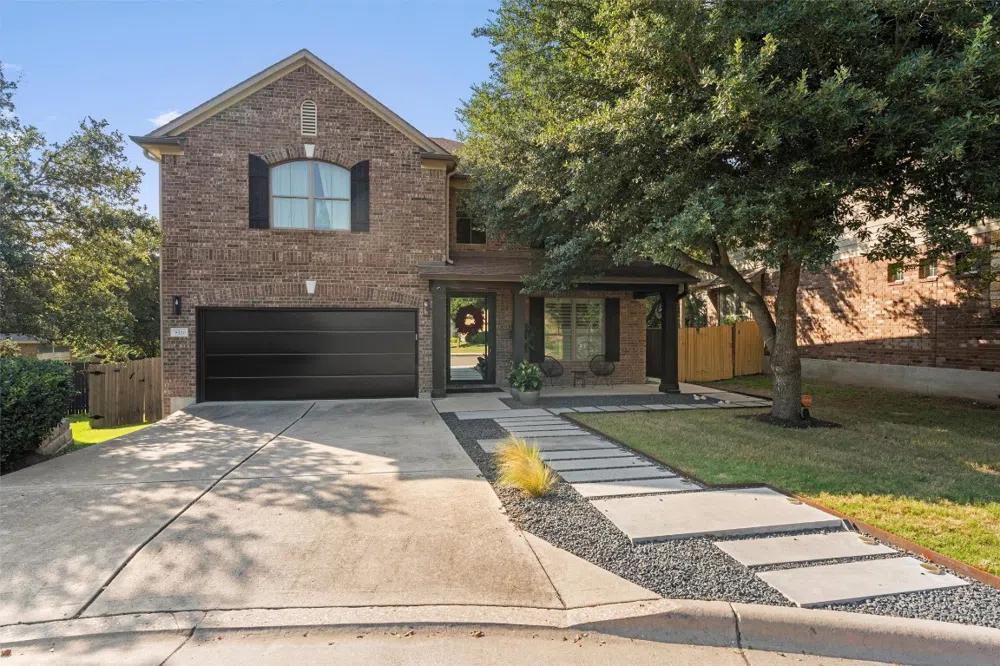 8320 Alophia Drive Austin, TX 78739