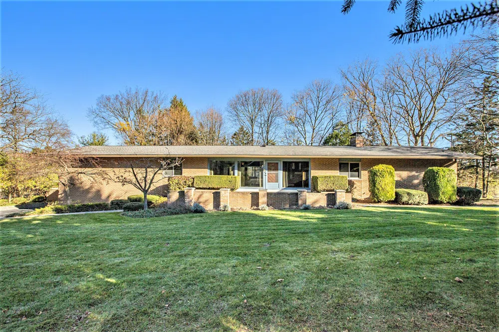 1241 Arlington Boulevard