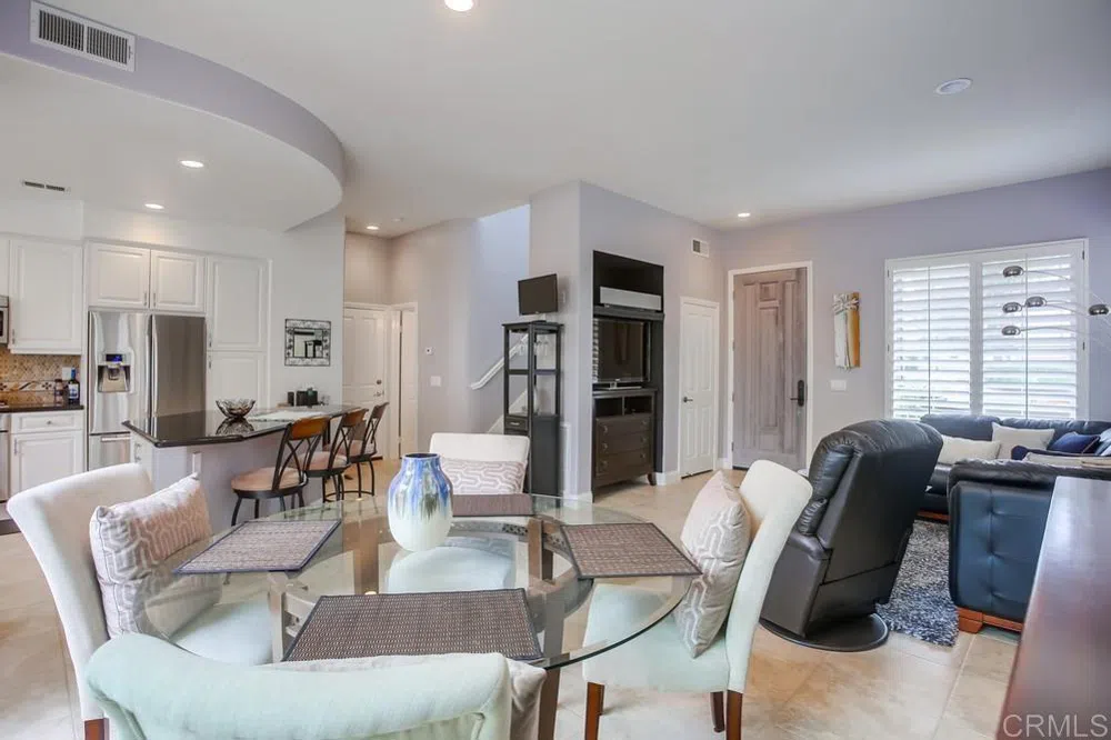 7001 Surfbird Circle Carlsbad, CA 92011