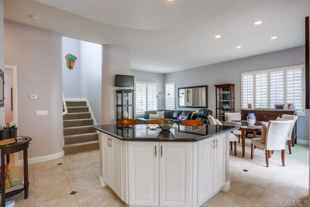 7001 Surfbird Circle Carlsbad, CA 92011