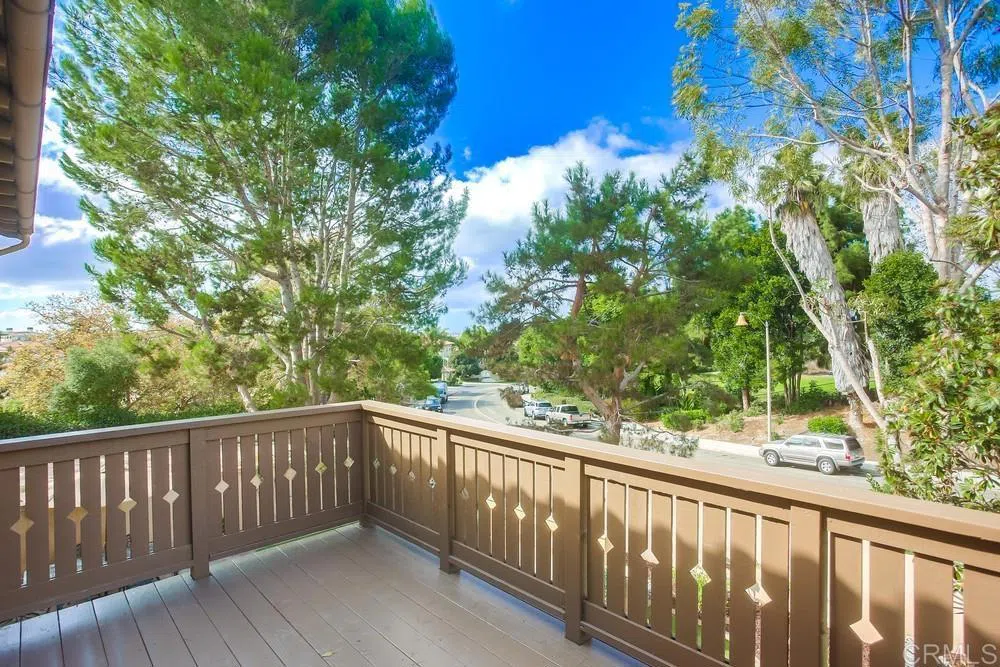 7001 Surfbird Circle Carlsbad, CA 92011