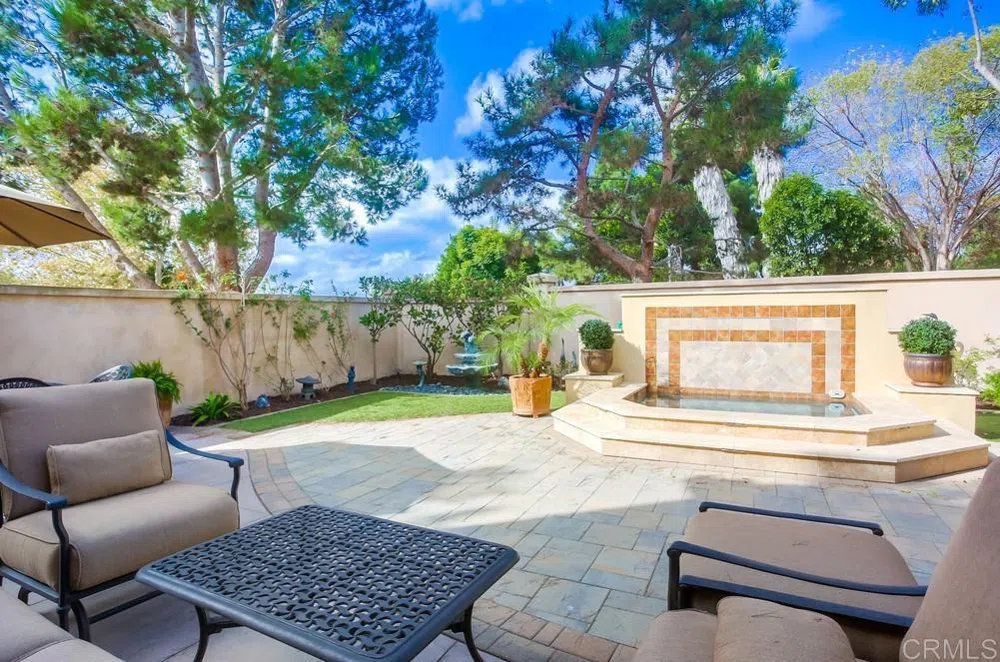 7001 Surfbird Circle Carlsbad, CA 92011
