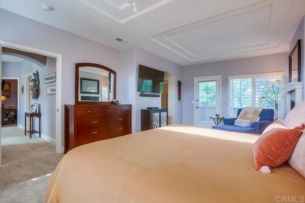 7001 Surfbird Circle Carlsbad, CA 92011