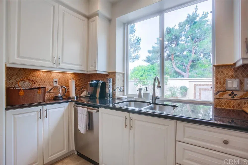 7001 Surfbird Circle Carlsbad, CA 92011