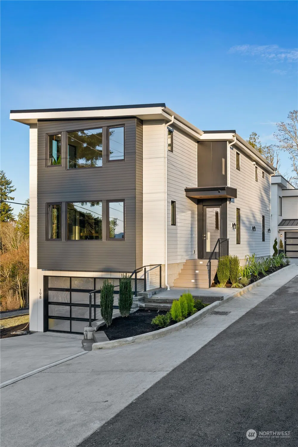 198 LaMar Drive Mukilteo, WA 98275