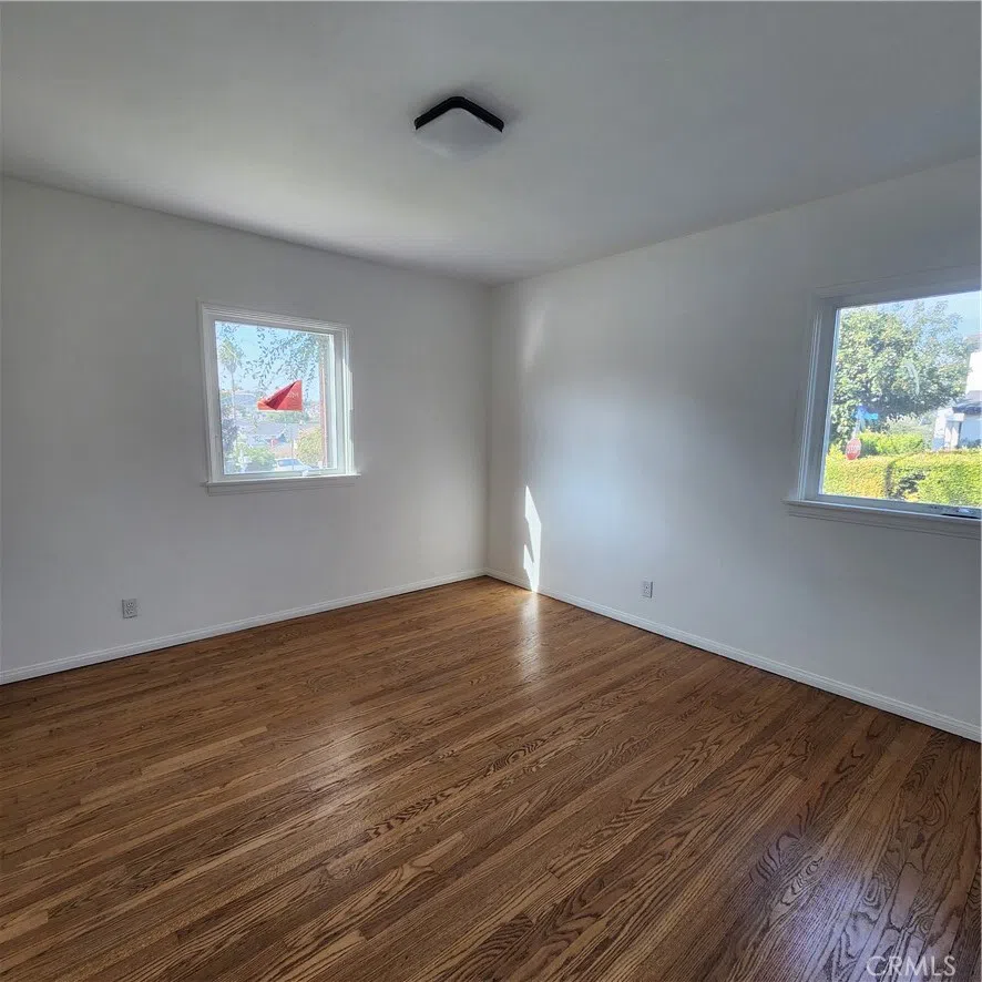 826 Dianthus Street Manhattan Beach, CA 90266