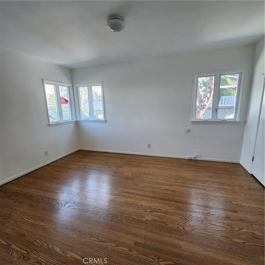 826 Dianthus Street Manhattan Beach, CA 90266