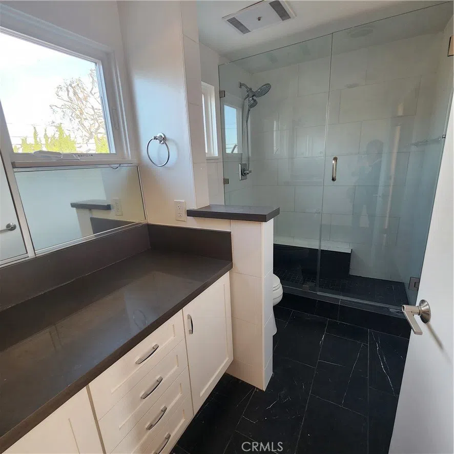 826 Dianthus Street Manhattan Beach, CA 90266