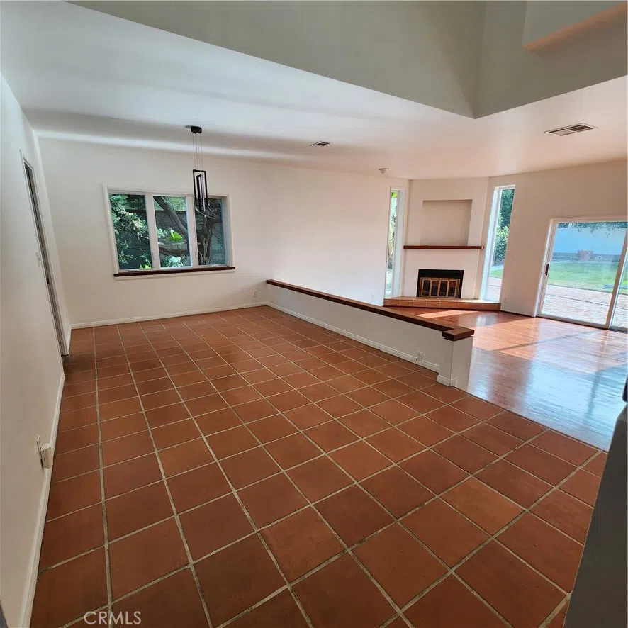 826 Dianthus Street Manhattan Beach, CA 90266
