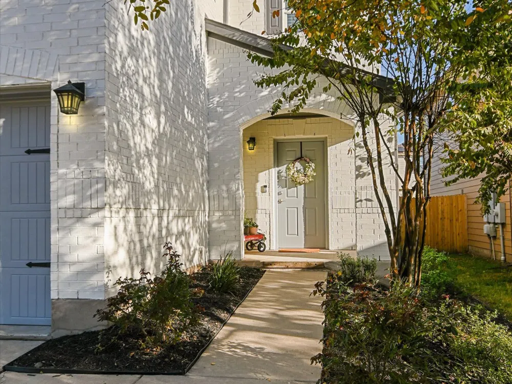 10929 Roderick Lawson Lane