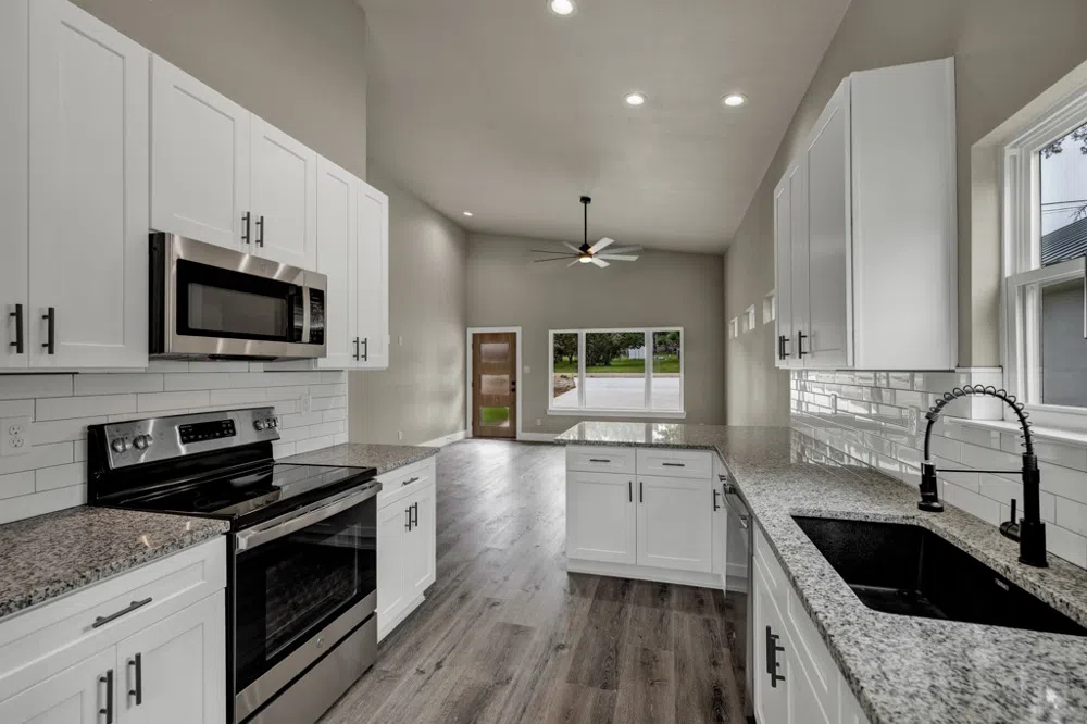 1212 Blueridge Drive Canyon Lake, TX 78133