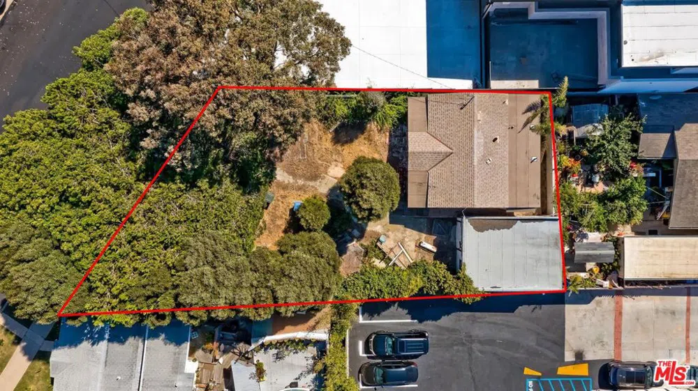 409 S Guadalupe Avenue Redondo Beach, CA 90277