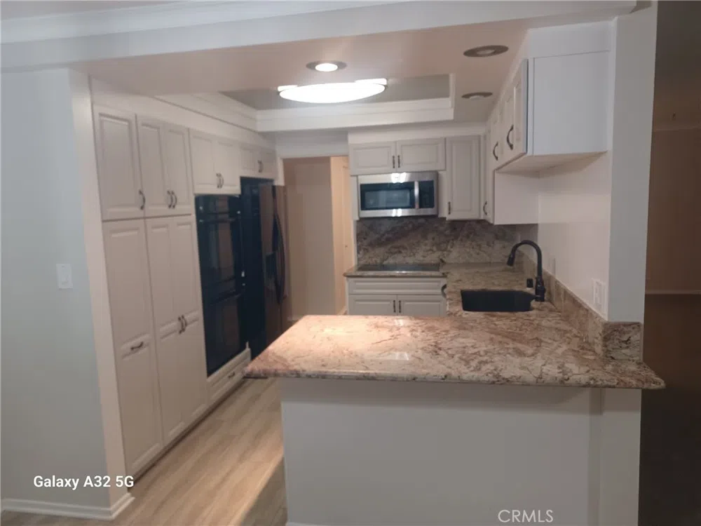 645 Paseo De La Playa #301 Redondo Beach, CA 90277