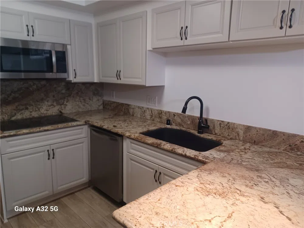645 Paseo De La Playa #301 Redondo Beach, CA 90277