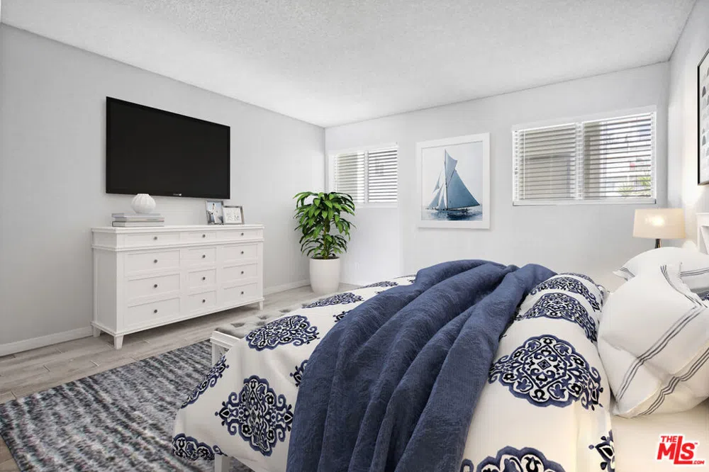 1720 ARDMORE AVENUE #205 Hermosa Beach, CA 90254