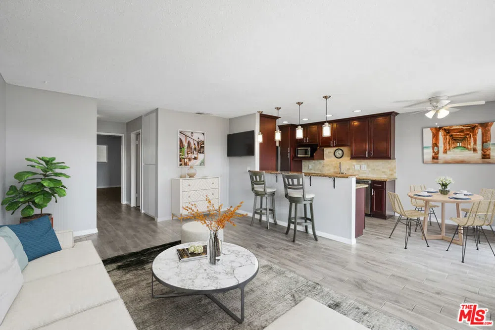 1720 ARDMORE AVENUE #205 Hermosa Beach, CA 90254