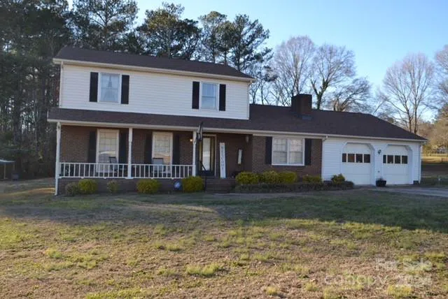 818 Hwy 742 Highway S