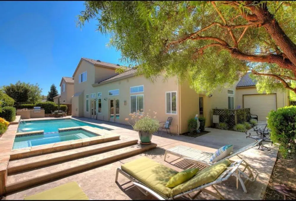 8551 Patrickswell Court Elk Grove, CA 95624