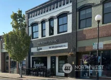 142 E Woodin Avenue #B