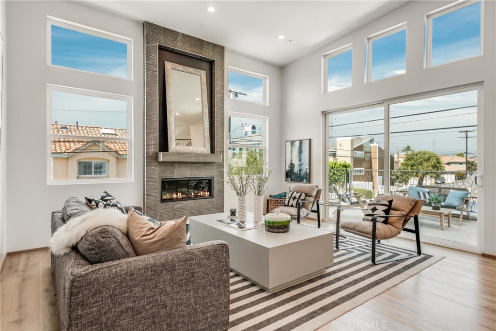 2304 Felton Lane Redondo Beach, CA 90278