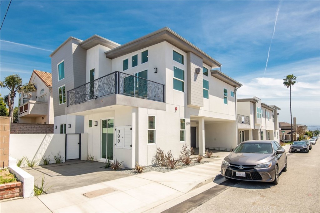 2304 Felton Lane Redondo Beach, CA 90278