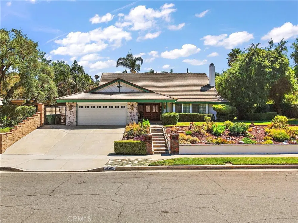 416 Golden Prados Drive