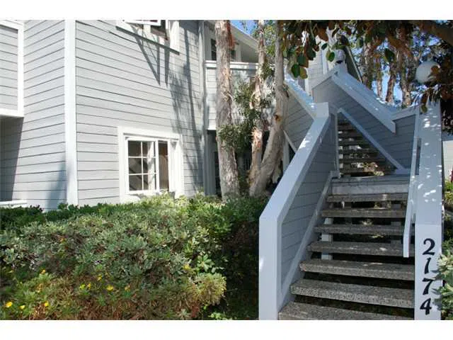 2174 S Coast Highway