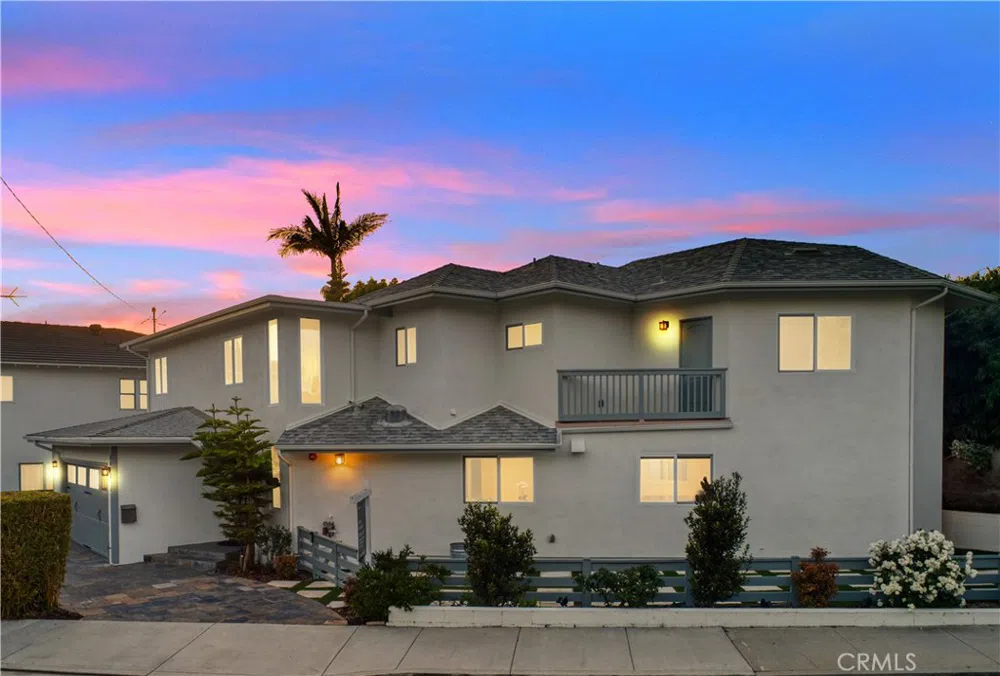 2615 Valley Drive Manhattan Beach, CA 90266
