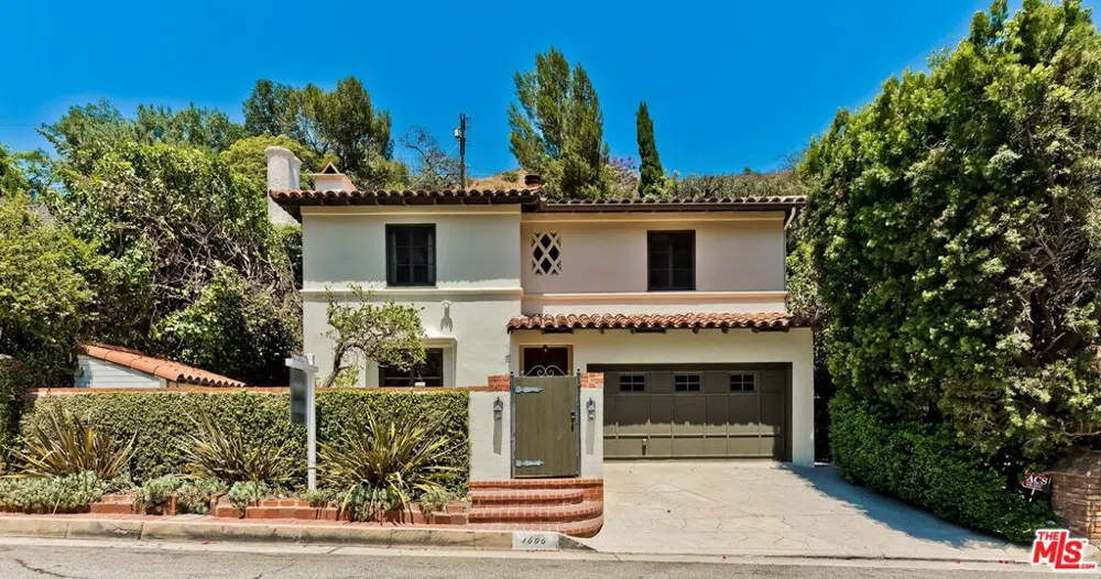 1606 BEVERLY DRIVE Beverly Hills, CA 90210