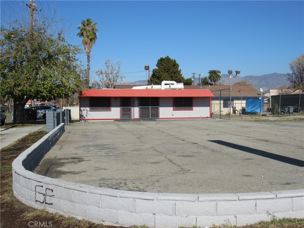 230 W Florida Avenue