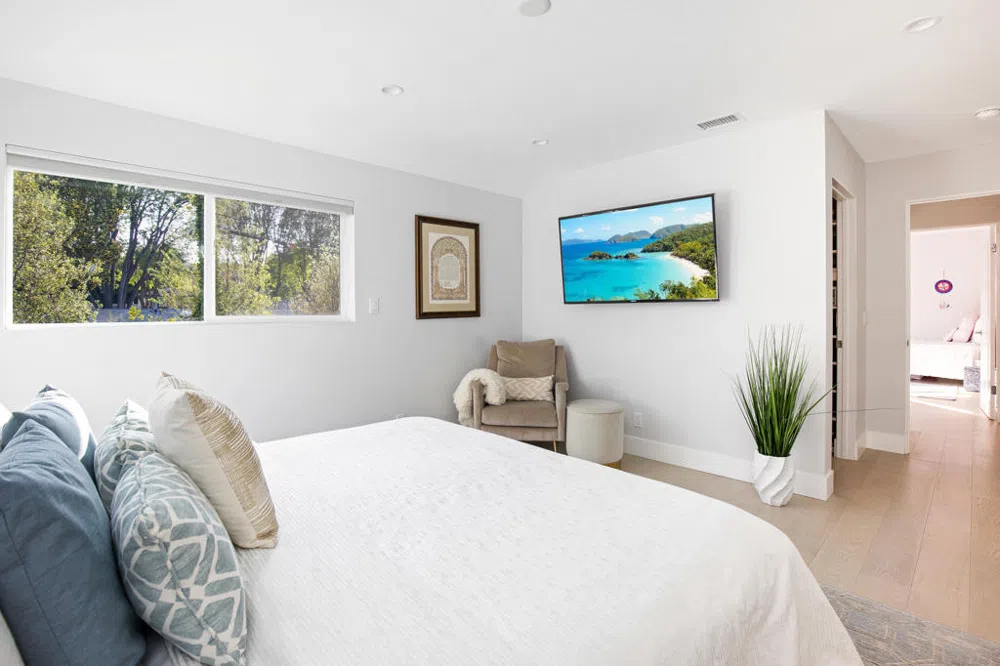 3405 Stoner Avenue Los Angeles, CA 90066