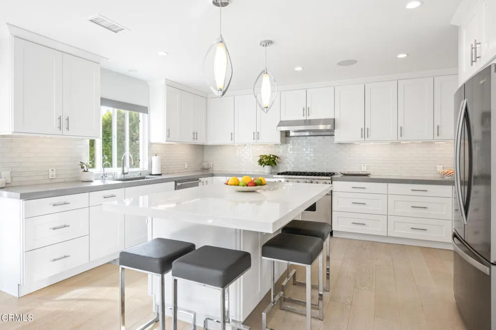 3405 Stoner Avenue Los Angeles, CA 90066