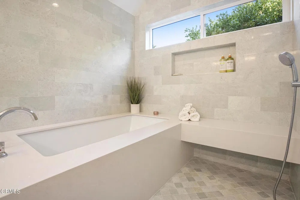3405 Stoner Avenue Los Angeles, CA 90066