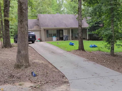 106 Meadowlark Drive