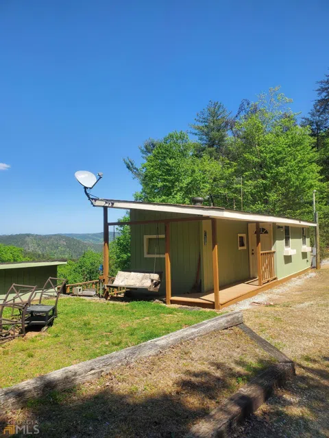 568 Yonah Lake Road