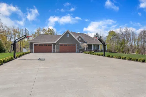 668 Woodchuck Drive