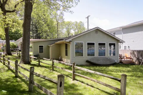 1423 Onagon Beach