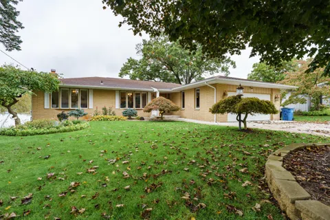 281 Parkshore Drive