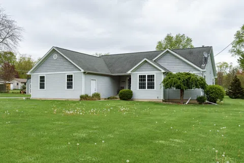 10988 3 Mile Road