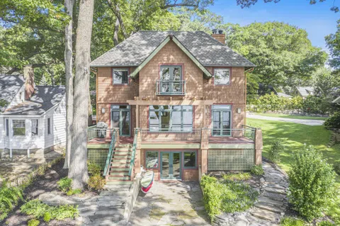 628 Lawn Avenue