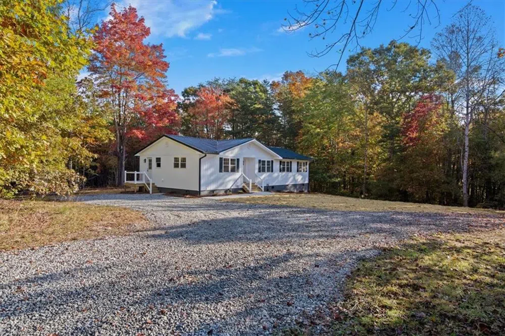 1249 Baileytown Church Road Walnut Cove, NC 27052