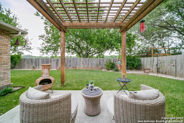 6218 PARKLAND OAKS DR