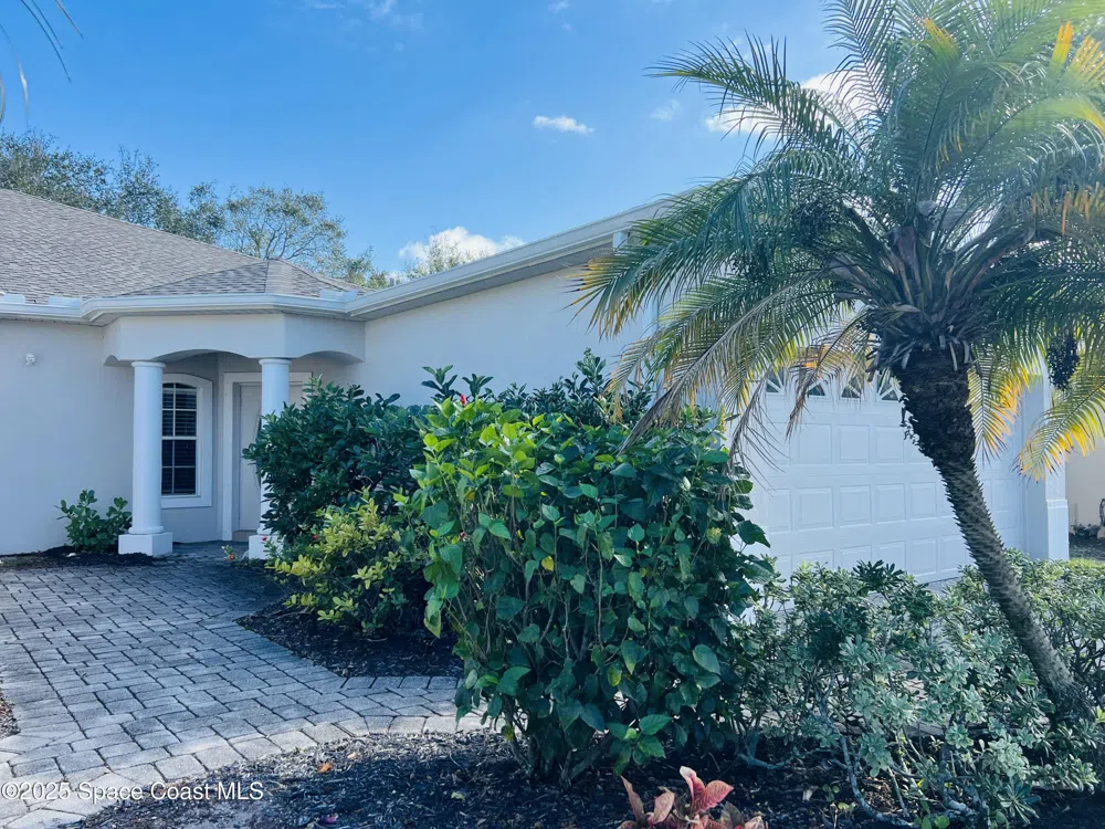 1809 Tullagee Avenue