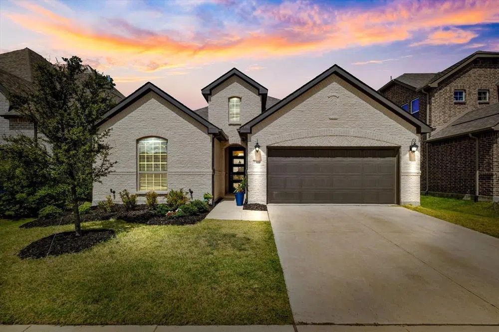 1500 Ladys Mantle Way