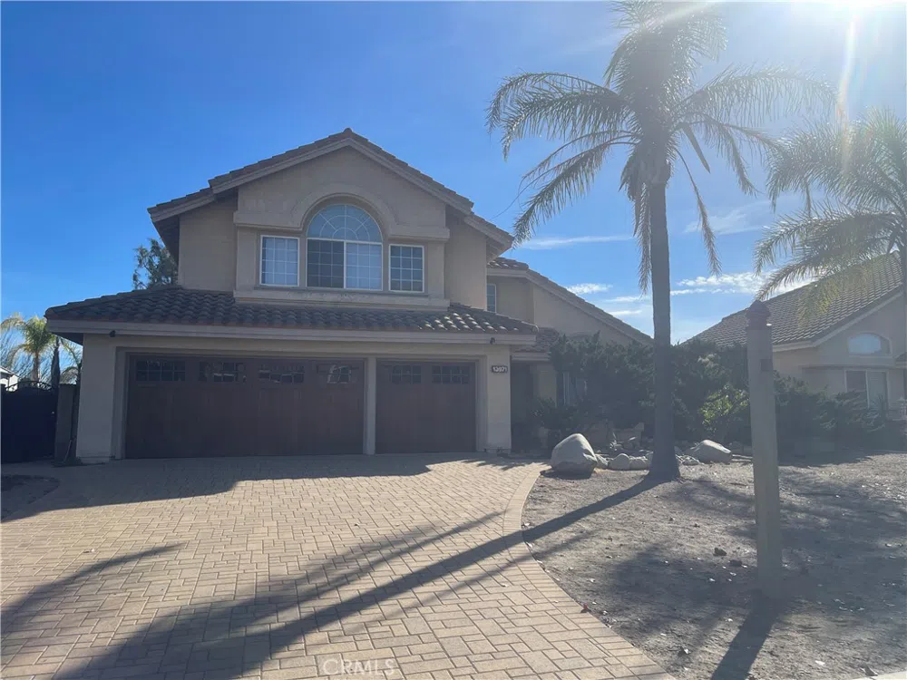 13971 Claremont Lane