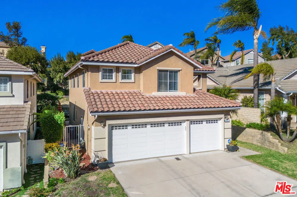 3083 Espana Lane Thousand Oaks, CA 91362
