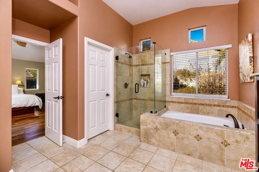 3083 Espana Lane Thousand Oaks, CA 91362