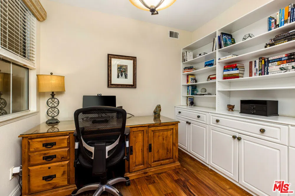 3083 Espana Lane Thousand Oaks, CA 91362